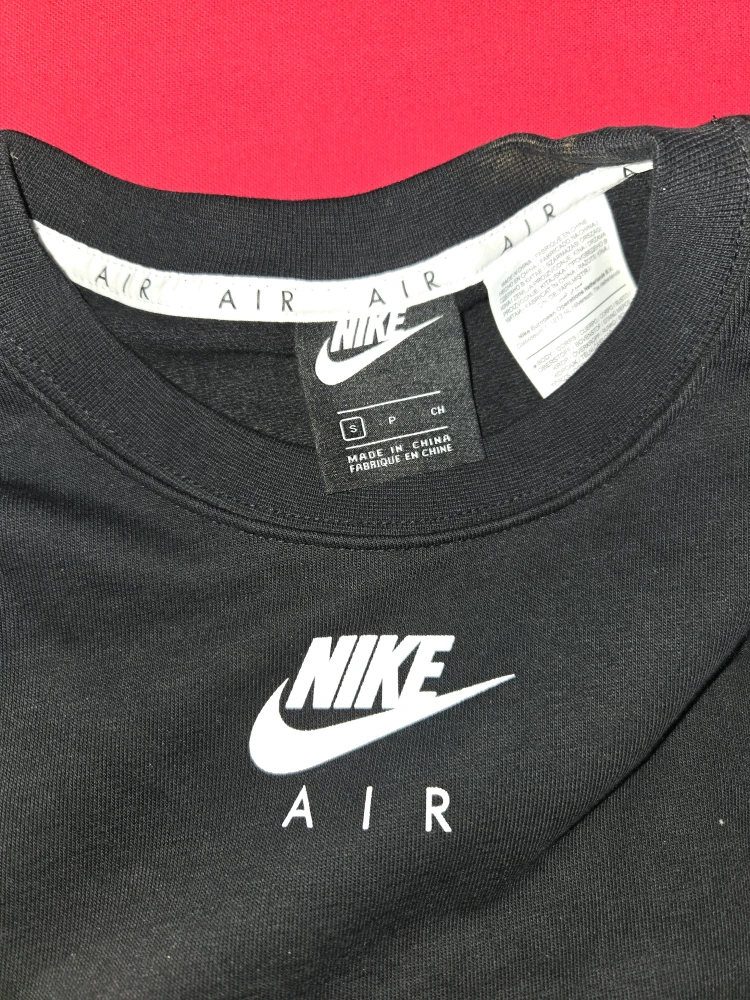 Nike Air Black Crop Top - Size S - photo 2