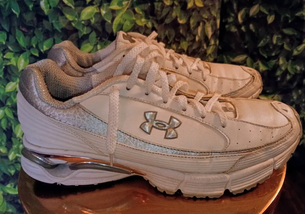 Under Armour White & Silver women's Sneakers sz 11 image indicator(2)