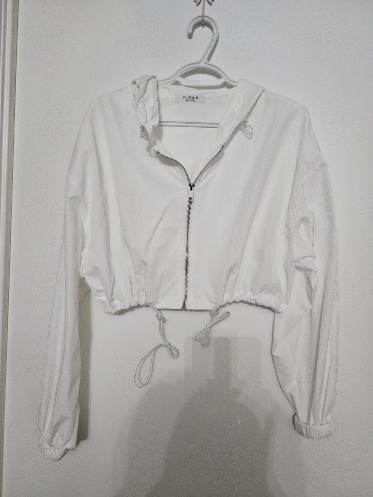 💫Yifan White Cropped Windbreaker - Size Small