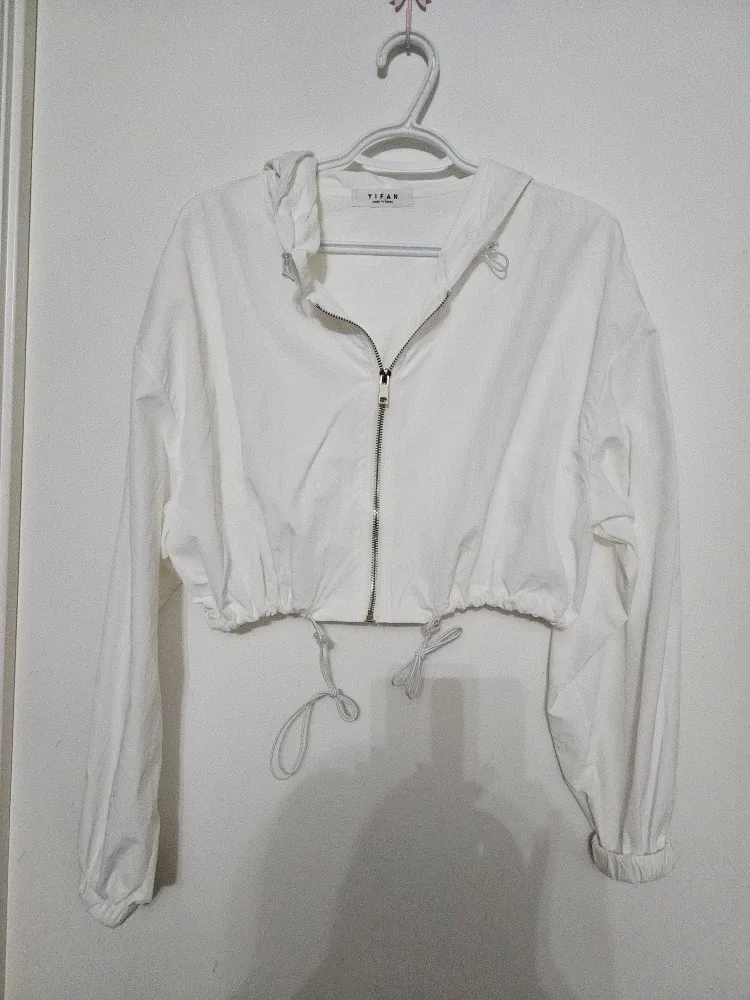 Yifan White Cropped Windbreaker - Size Small