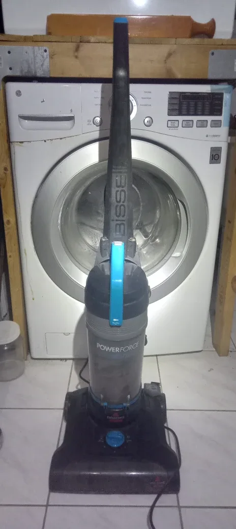 Bissell PowerForce Vacuum thumbnail