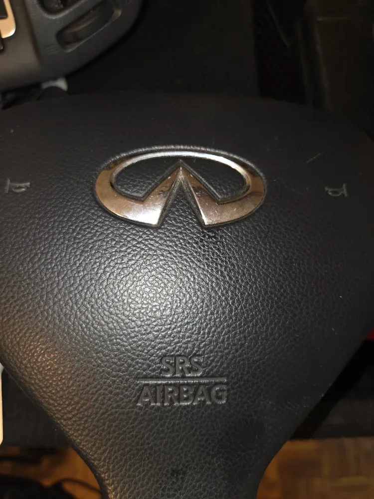 Infiniti Car Stereo System & Airbag image indicator(4)