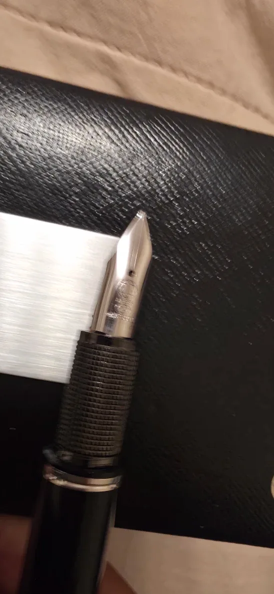 Montblanc Mercedes-Benz Special Edition Pen image indicator(9)