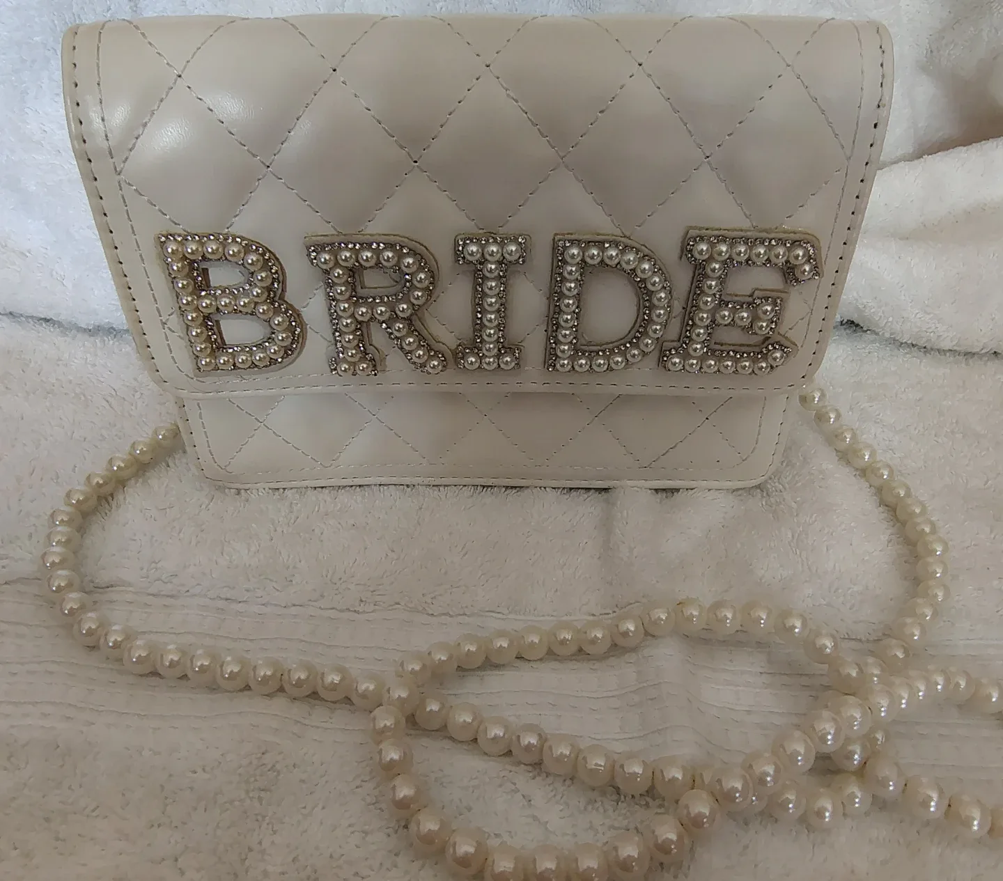 Bride White Quilted Pearl Embellished Clutch image indicator(2)