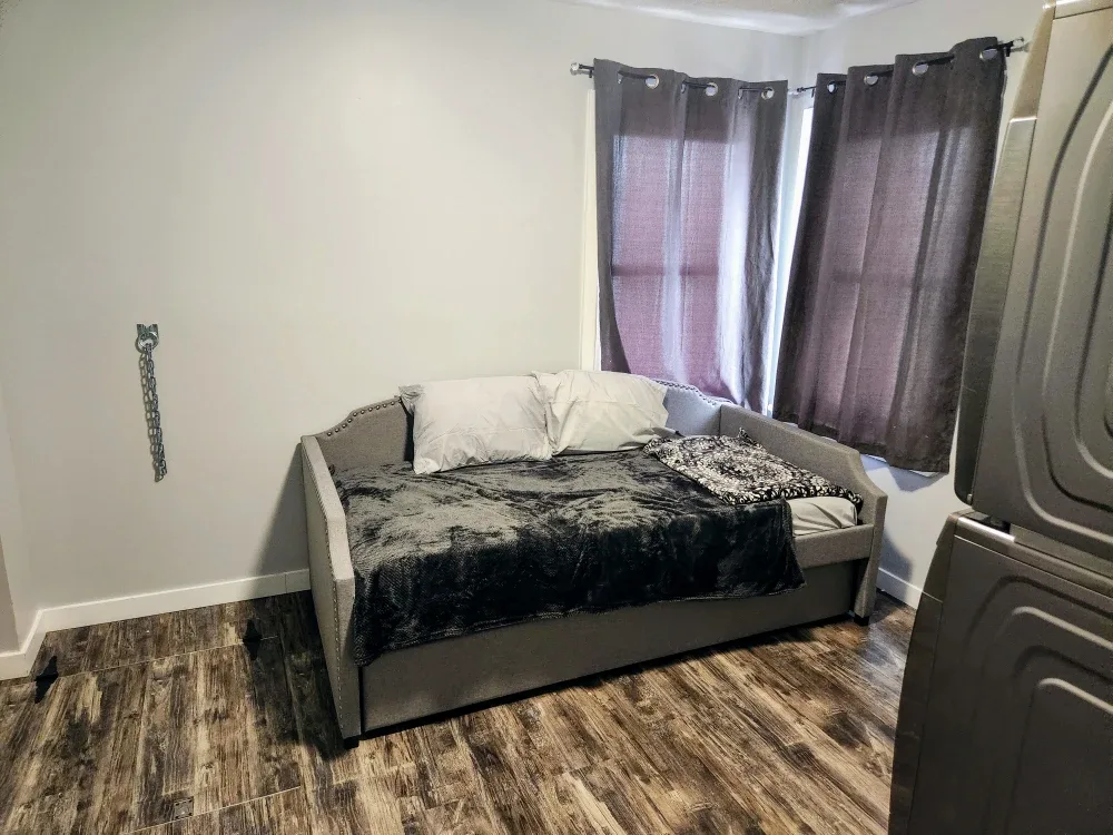 Grey Daybed with Pullout Trundle image indicator(2)