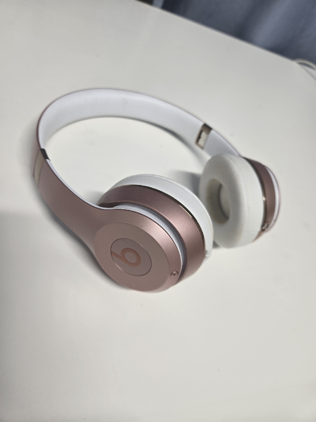 Beats Solo3 Wireless Headphones - Rose Gold