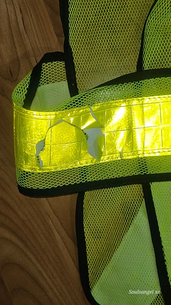 FREE - Procore Hi-Vis Yellow Reflective Safety Vest image indicator(2)