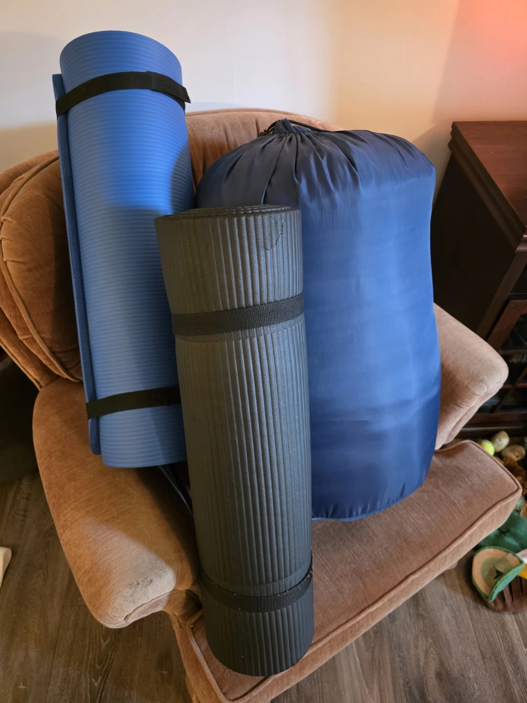 Queen sized sleeping bag and 2 pads