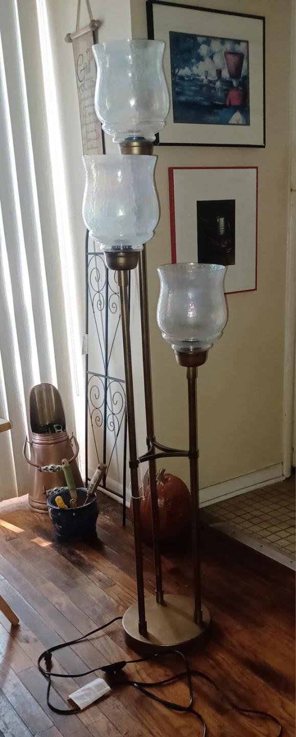 3-Light Floor Lamp & 2 bulb lamp