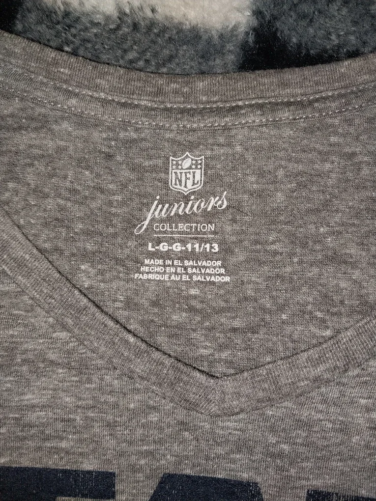 NFL Juniors Collection Bears Football T-Shirt - L image indicator(2)