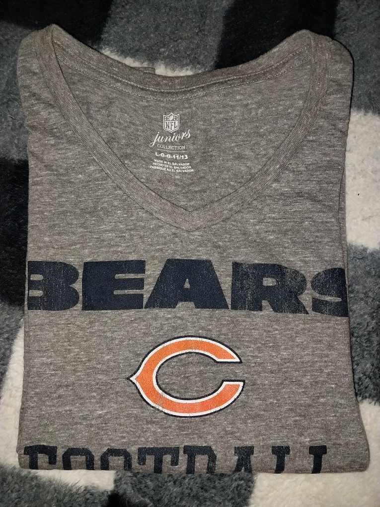 NFL Juniors Collection Bears Football T-Shirt - L image indicator(3)