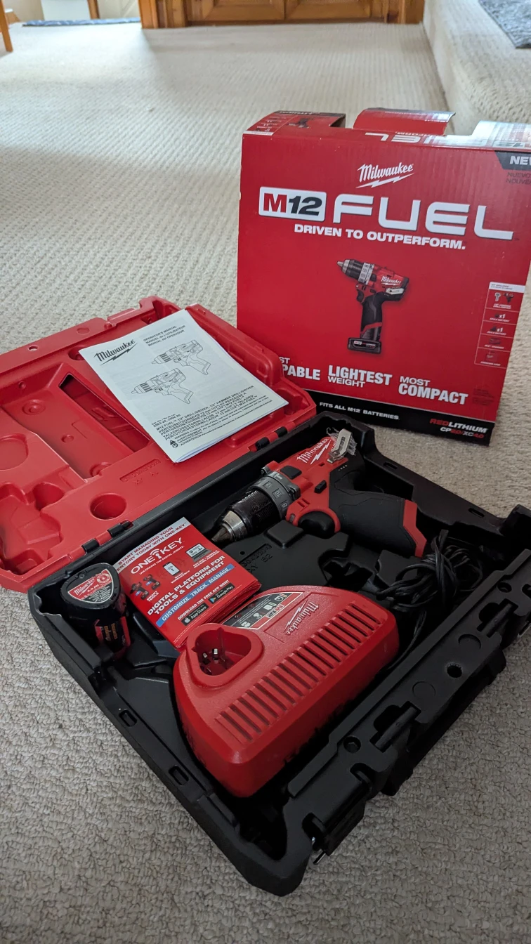Milwaukee M12 FUEL Drill Driver Kit