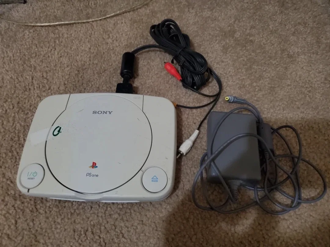 PlayStation 1 System plus Games Lot - Various Titles image indicator(6)