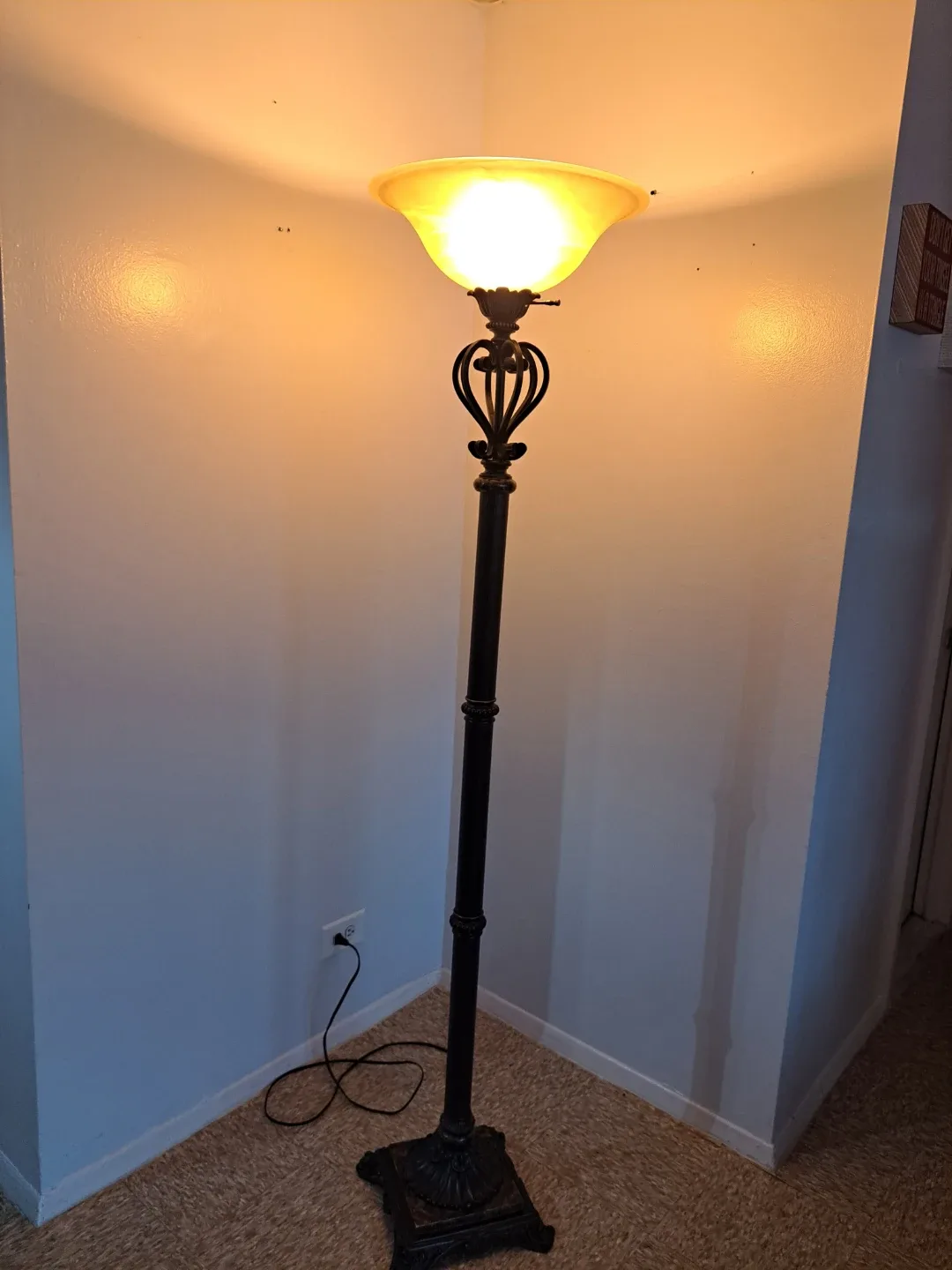 Floor Lamp with Decorative Metal Stand