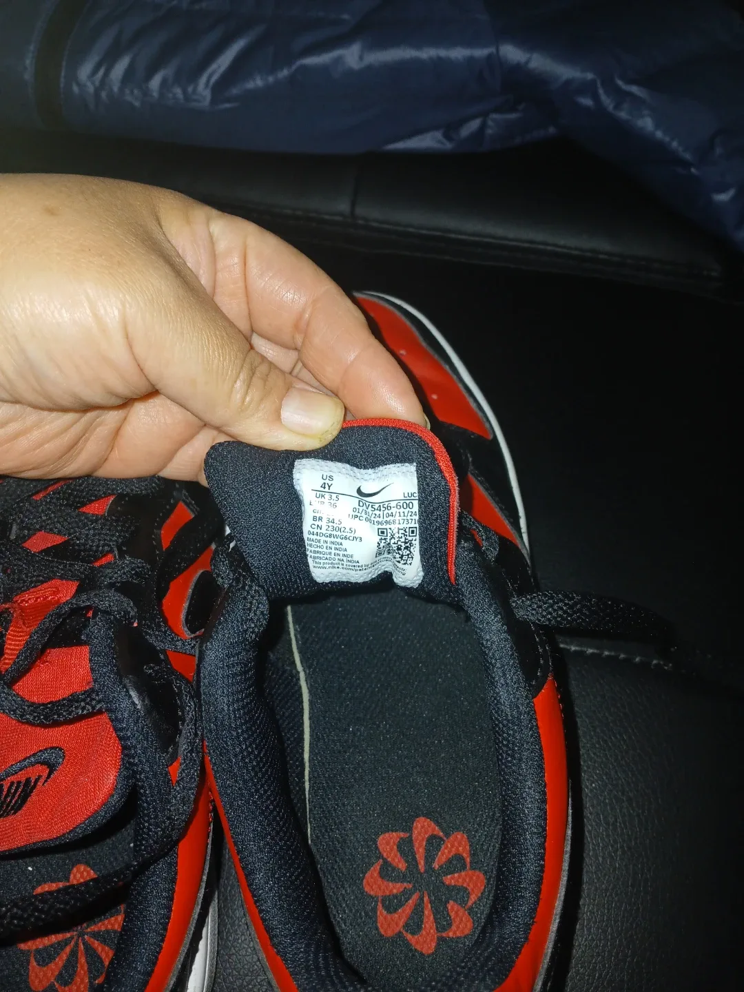 Nike Force 1 LV8 Size 4Y Red/Black Sneakers image indicator(2)