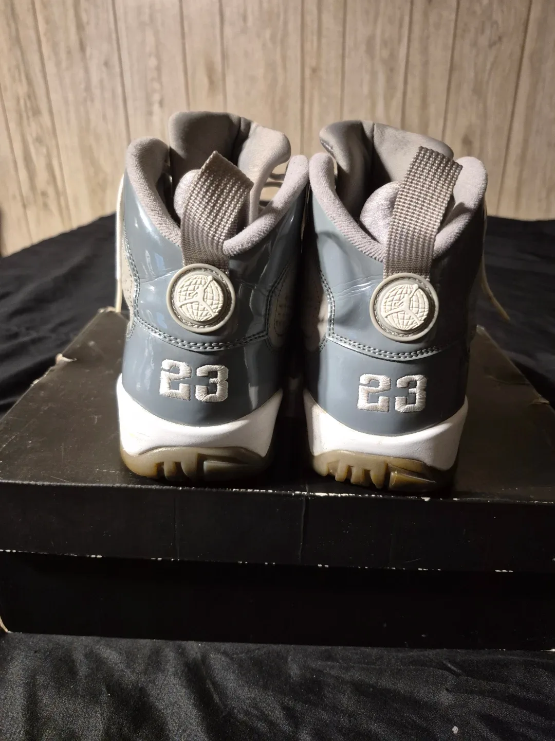 2012 Air Jordan 9 Retro Cool Grey Size 9 image indicator(3)