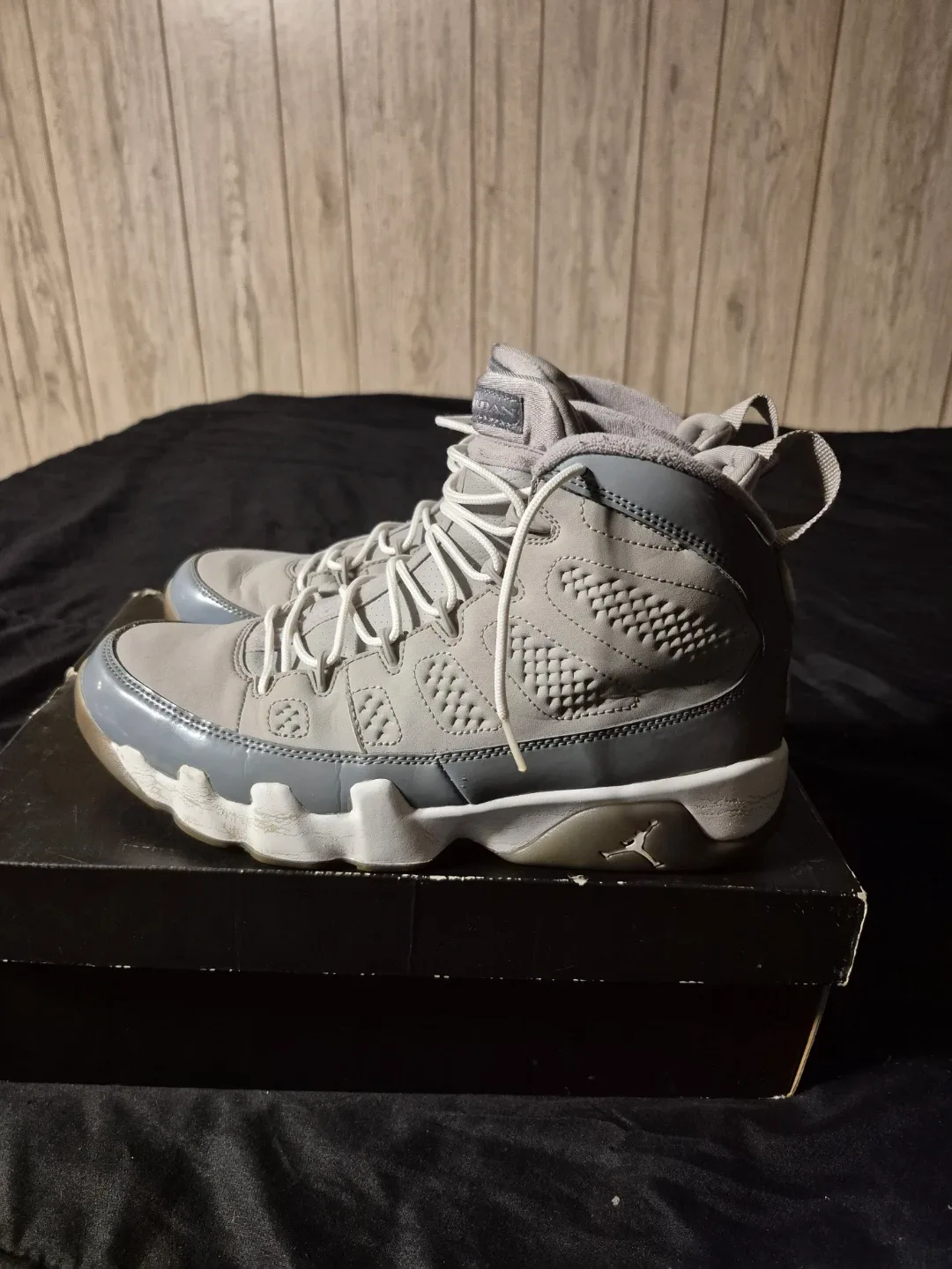 2012 Air Jordan 9 Retro Cool Grey Size 9 image indicator(4)