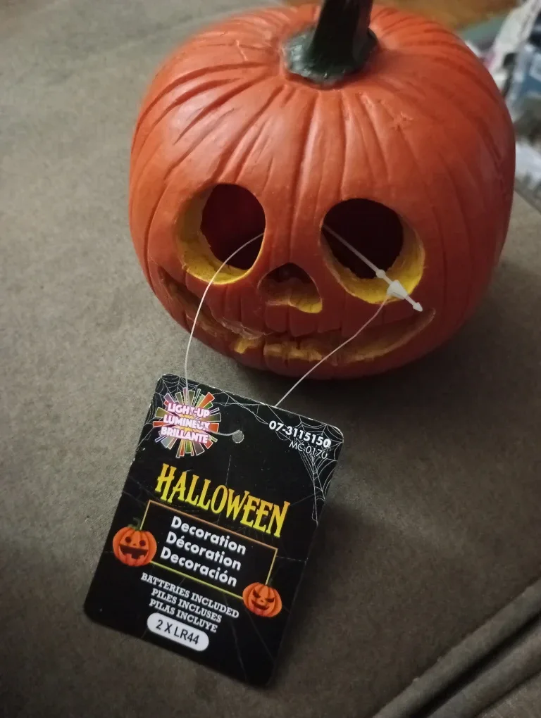 Halloween Decoration - Light Up Pumpkin