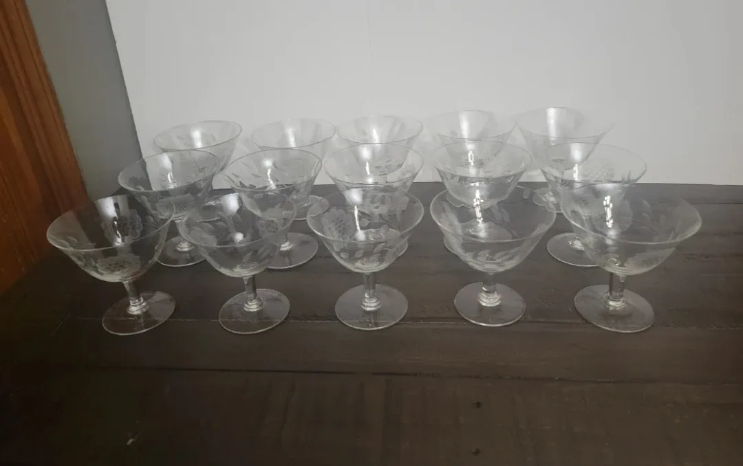 VINTAGE  champagne glasses.Cornflower design. Antique image indicator(3)
