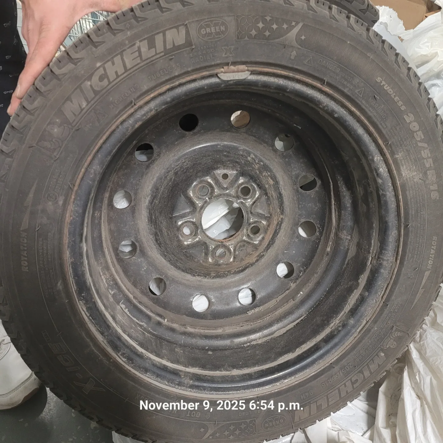 Michelin X-Ice Studless 205/55R16 Tires image indicator(4)