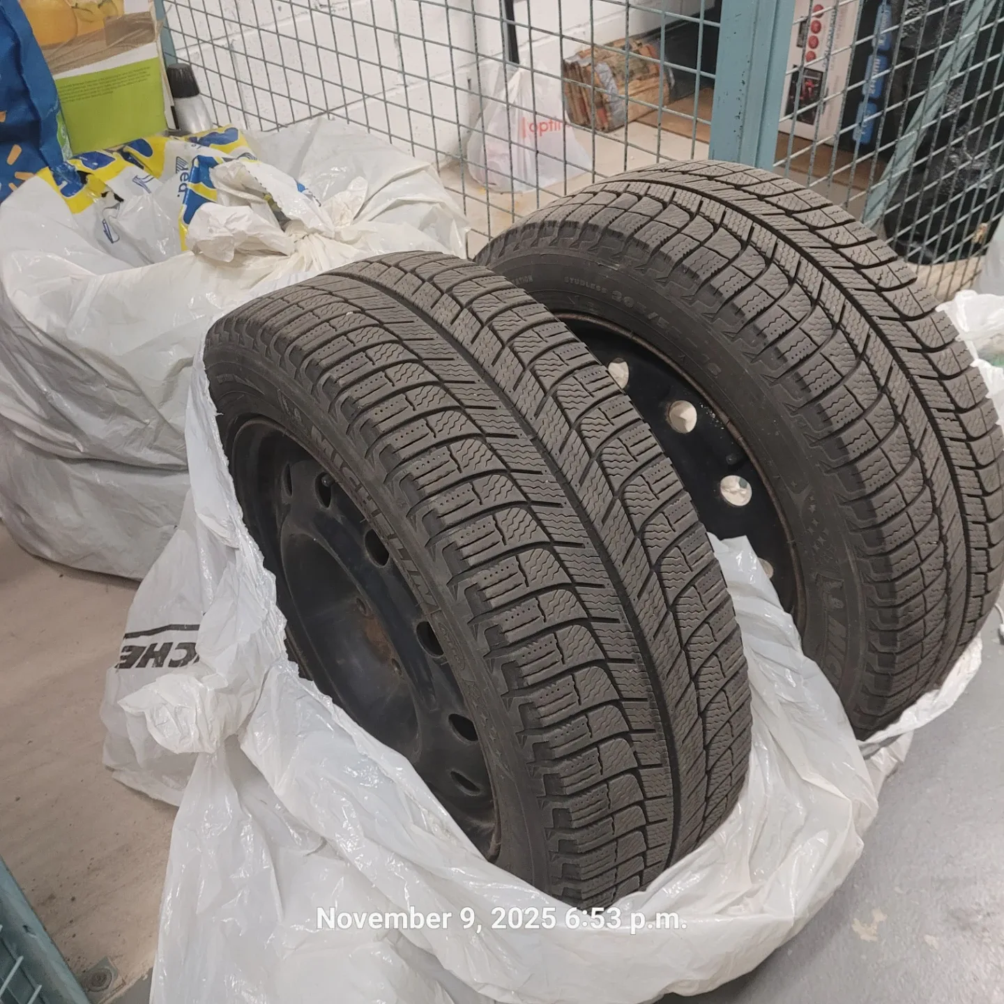 Michelin X-Ice Studless 205/55R16 Tires image indicator(5)