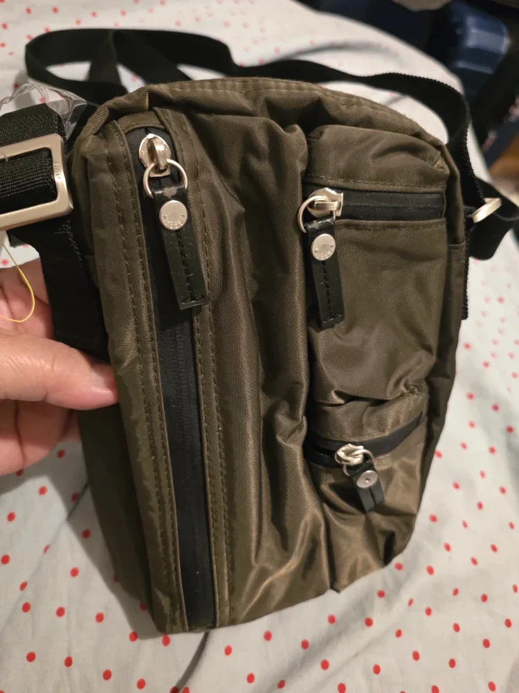 GAP Olive Green Crossbody Bag BNWT image indicator(3)