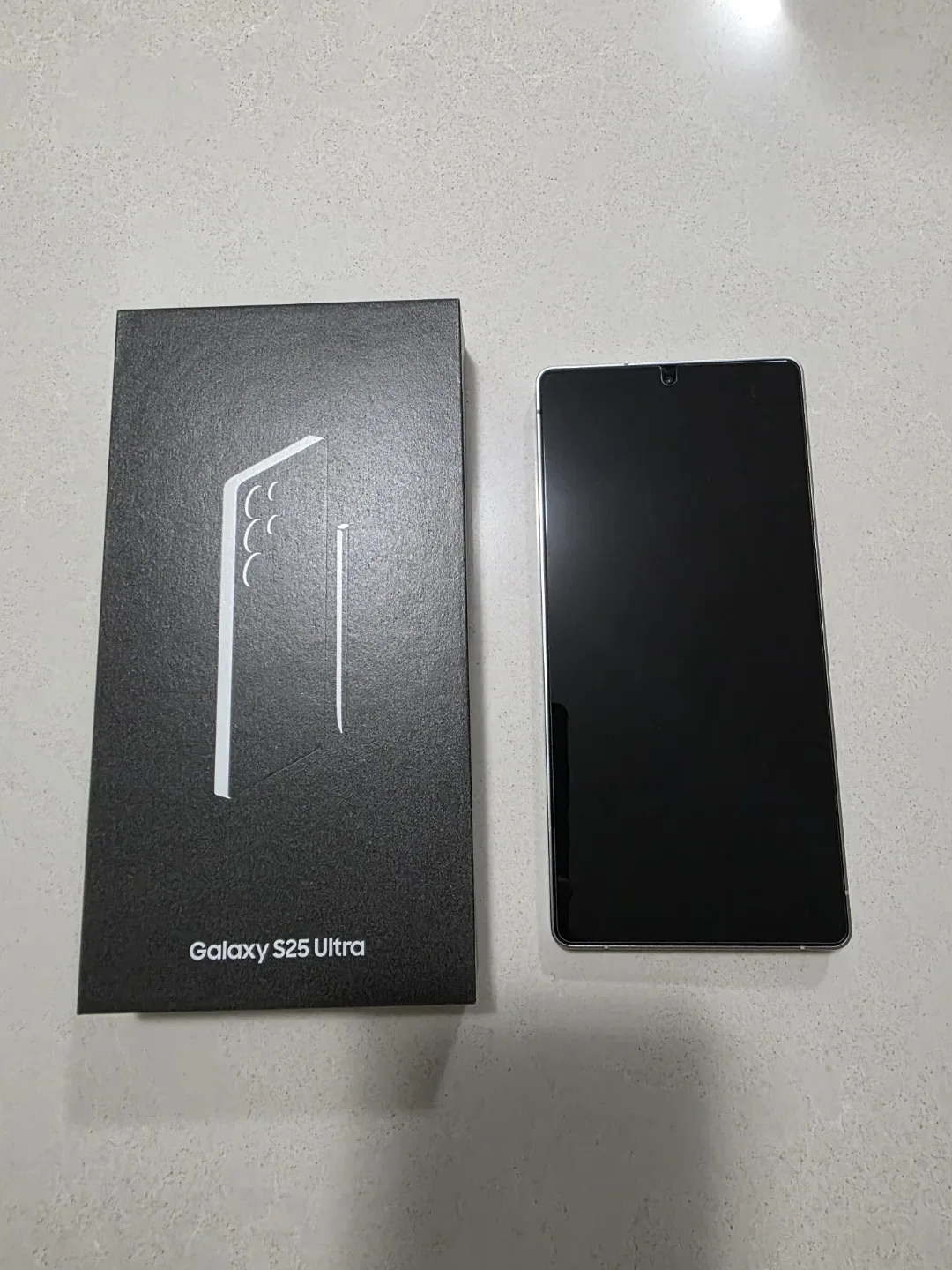 Samsung Galaxy S23 Ultra - Like New!