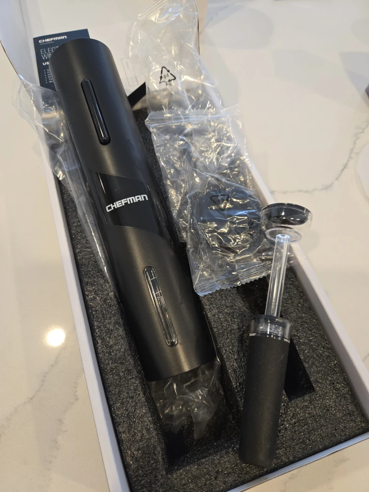 Chefman Electric Wine Opener Set - New in Box! - photo 4