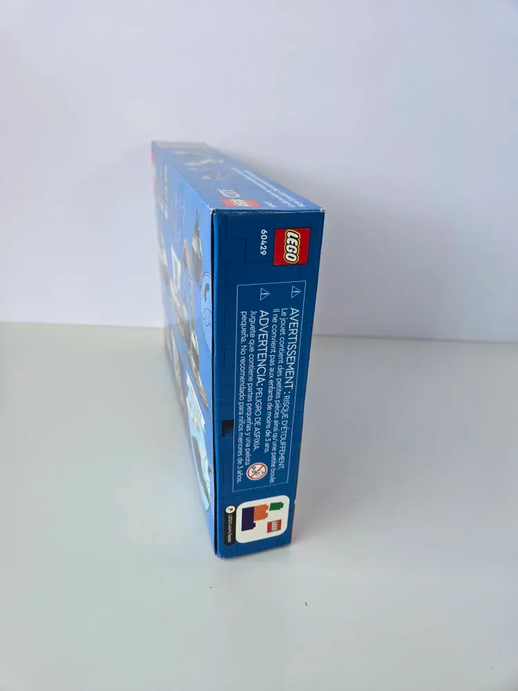 Brand new lego city space chip and asteroid set  60429 image indicator(5)