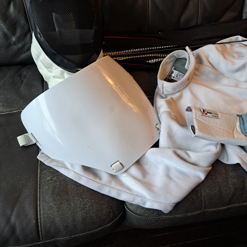 Leon Paul Fencing Gear Set *SALE* - photo 5