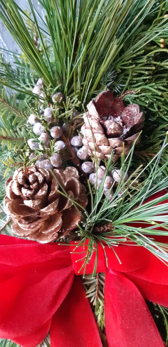 Christmas Real greenery grapevine Wreath image indicator(4)