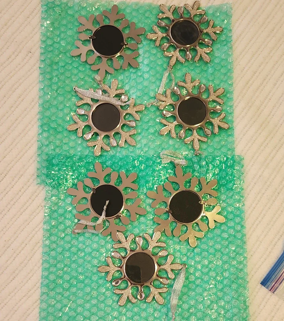 Christmas Ornaments & Decorations