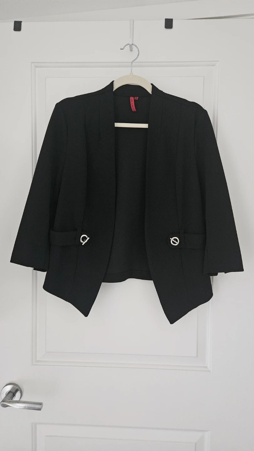 NEGOTIABLE - Love Scarlett Black Blazer - Size M (6)