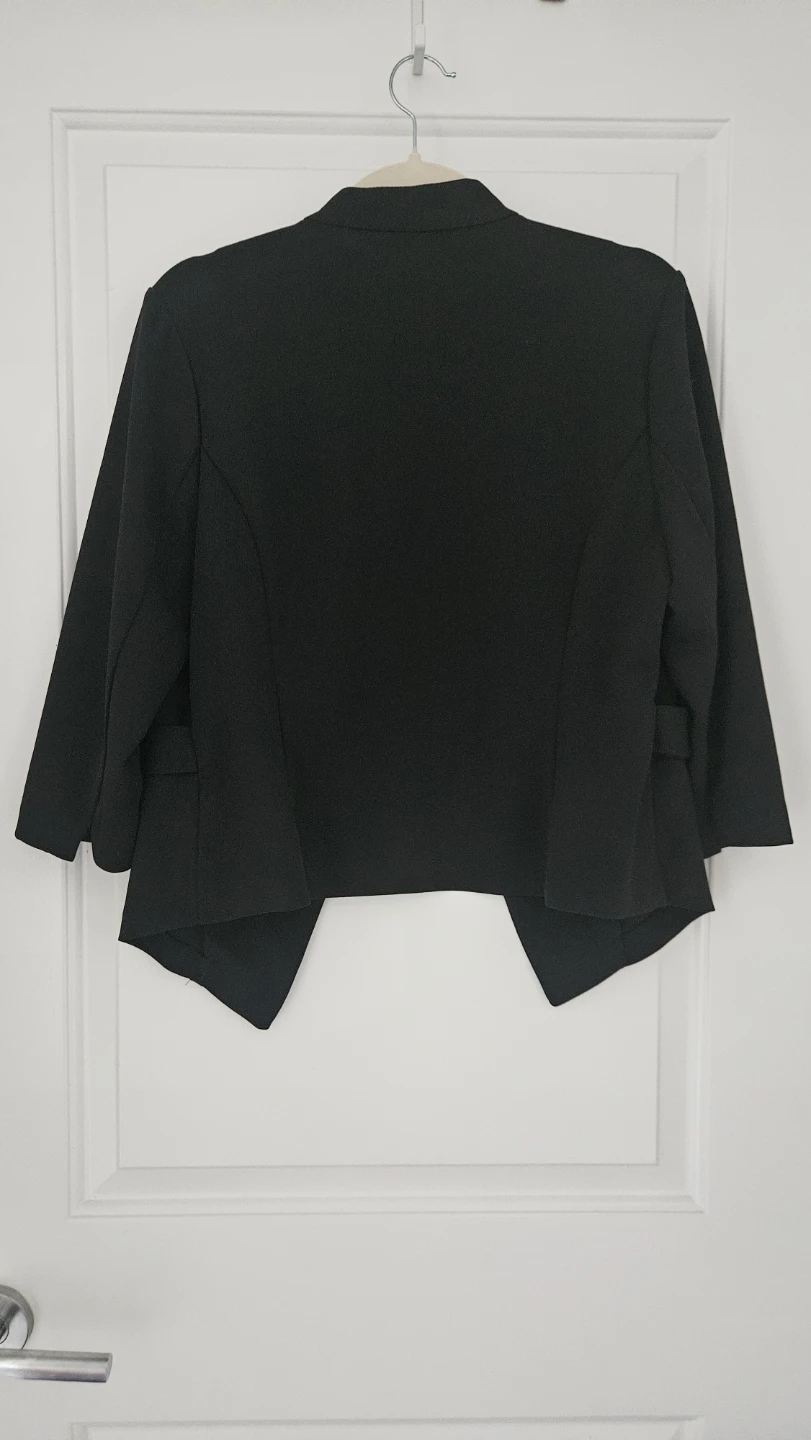 NEGOTIABLE - Love Scarlett Black Blazer - Size M (6) - photo 5