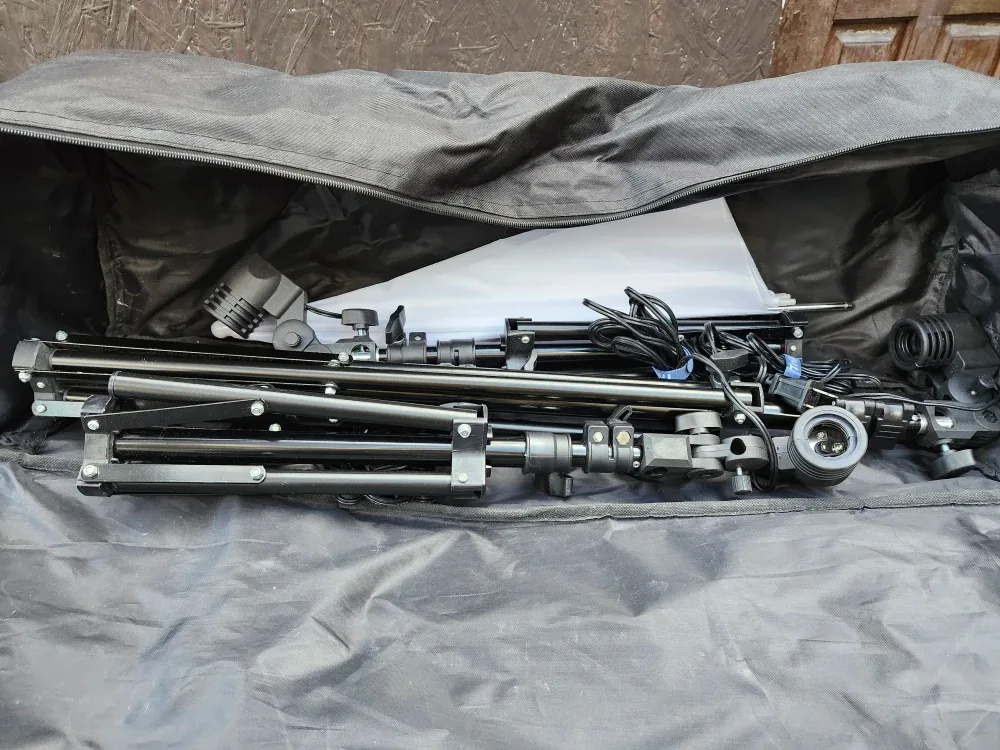 Cowboy Studio Photography Lighting Kit image indicator(6)