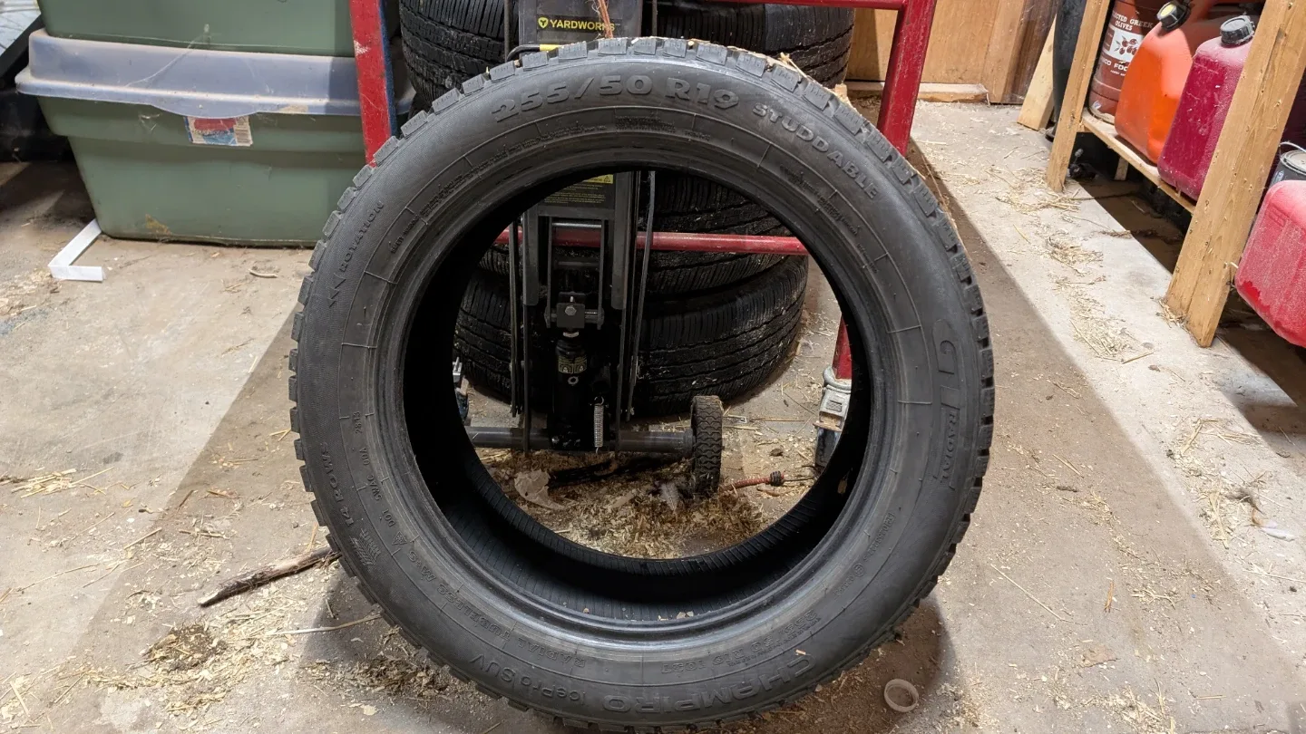 255/50R19 Studded Winter Tire image indicator(4)