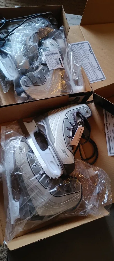 Reebok women's Ice Skates - Brand New Size 7