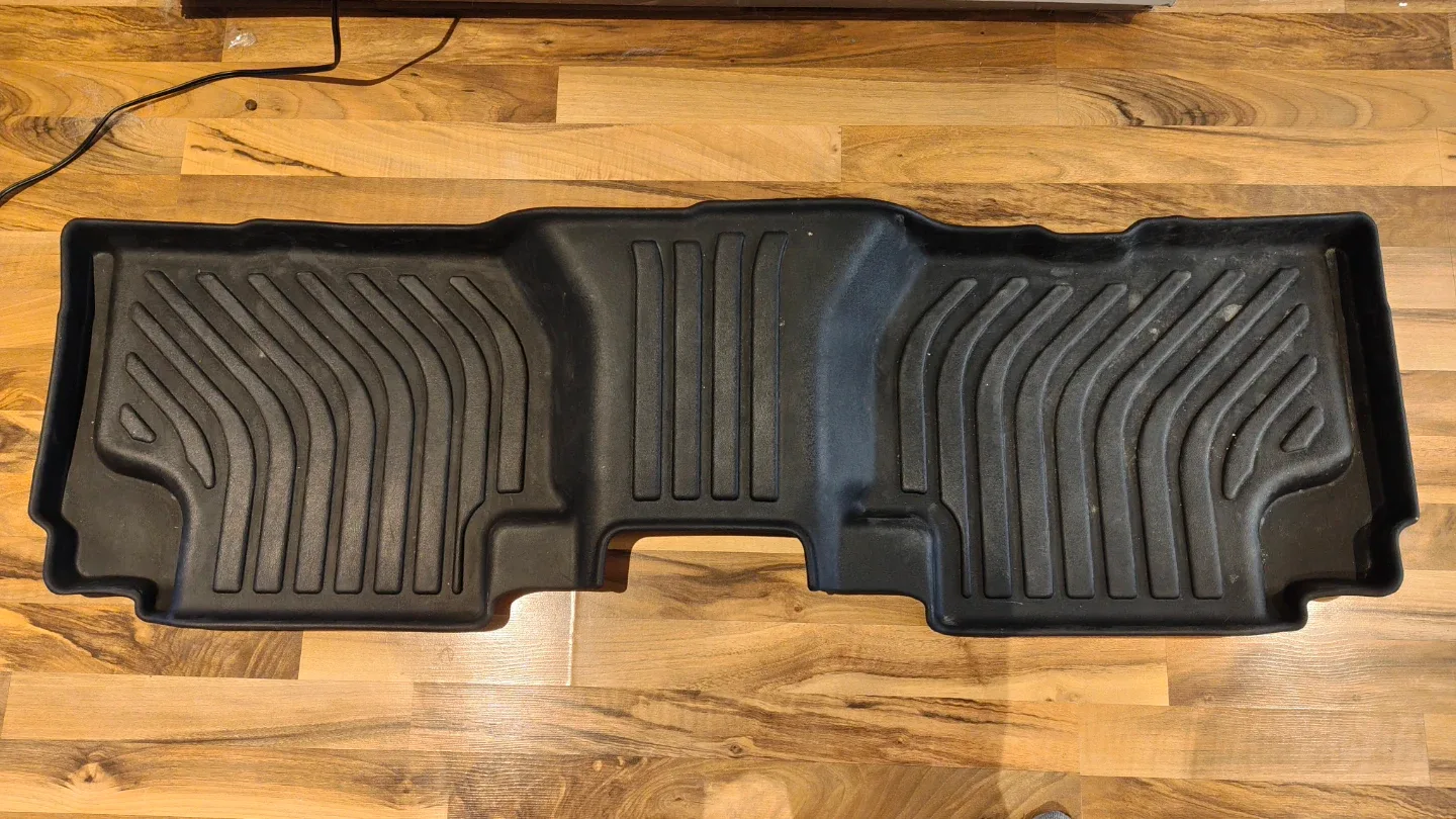 Black Car Floor Mats & Trunk Liner image indicator(2)