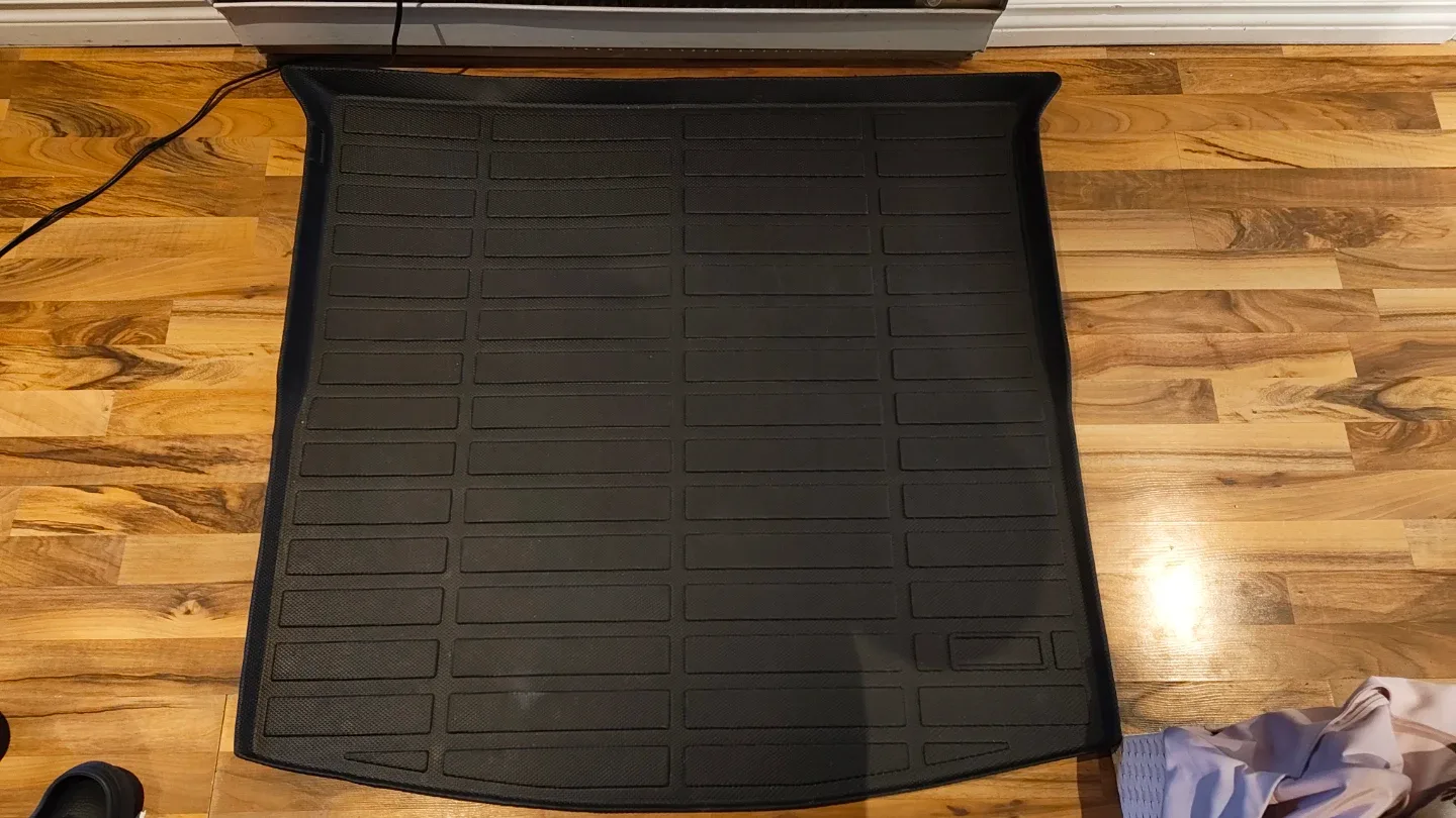 Black Car Floor Mats & Trunk Liner image indicator(3)