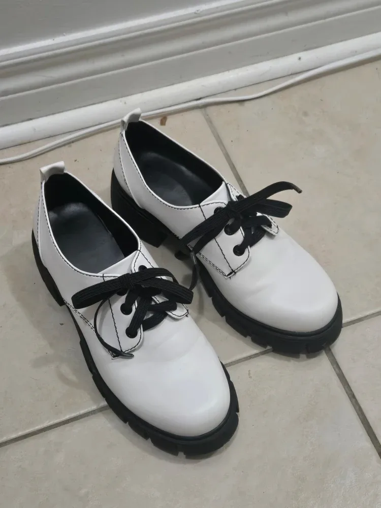 White platform oxford shoes image indicator(2)