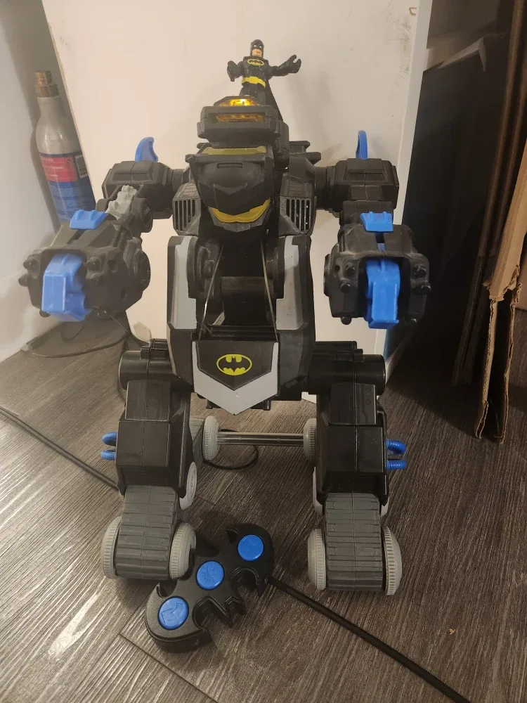 Batman Transforming Bat-Tech BatBot