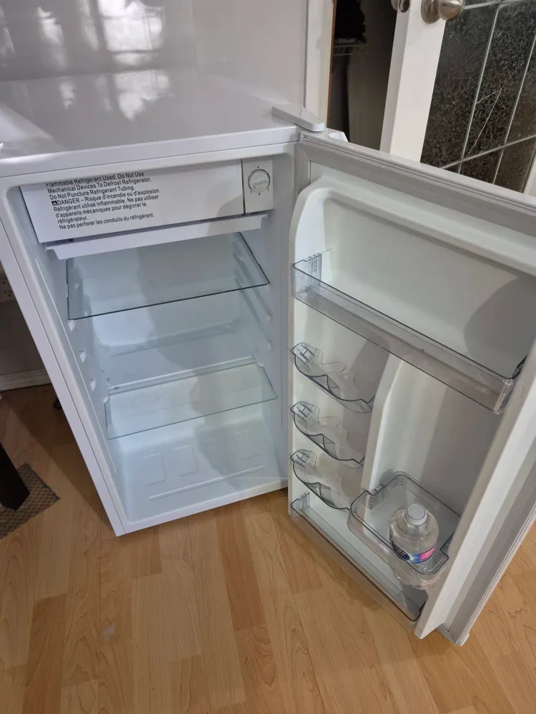 Hamilton Beach White Mini Fridge