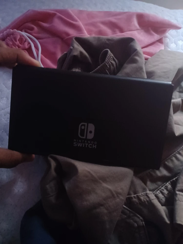 Nintendo Switch OLED - photo 5