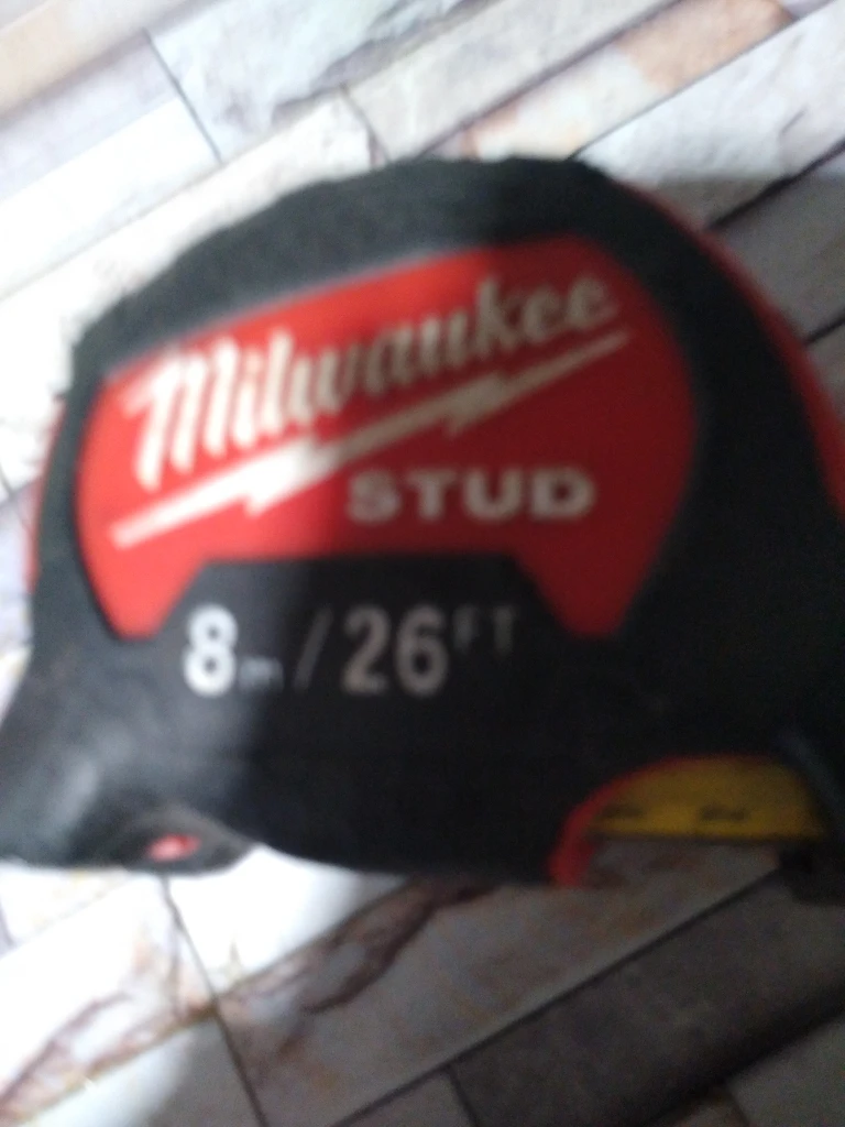 Milwaukee 26 ft tape measure heavy duty