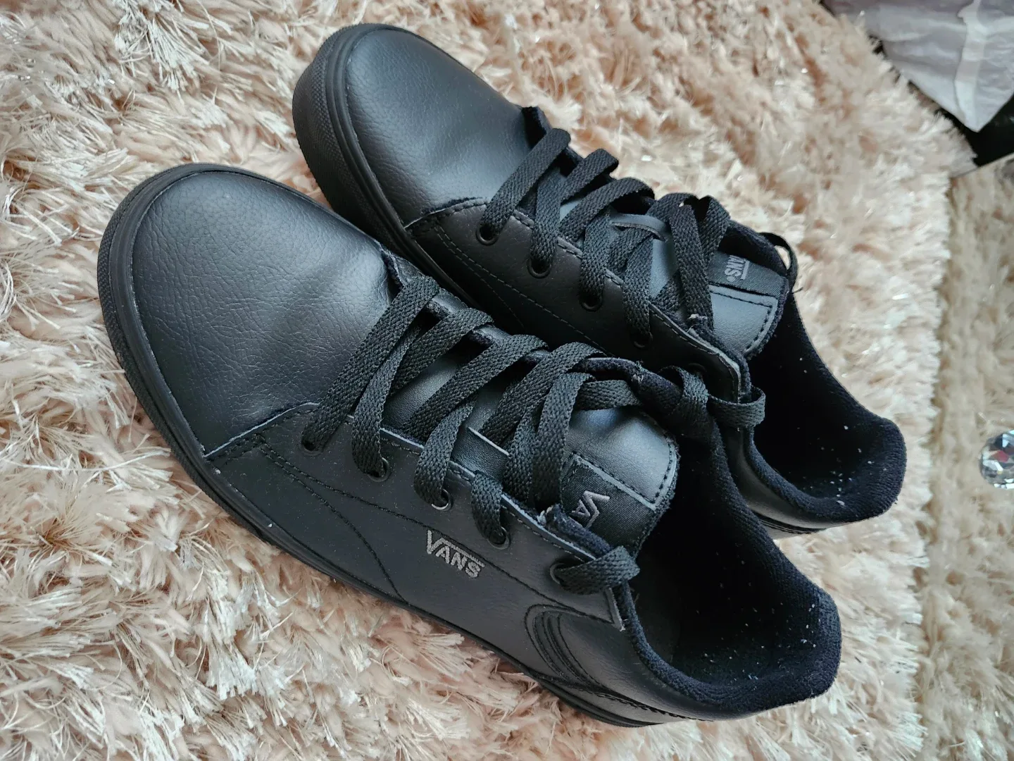 Vans Black Leather Sneakers - Youth Size 6 image indicator(3)