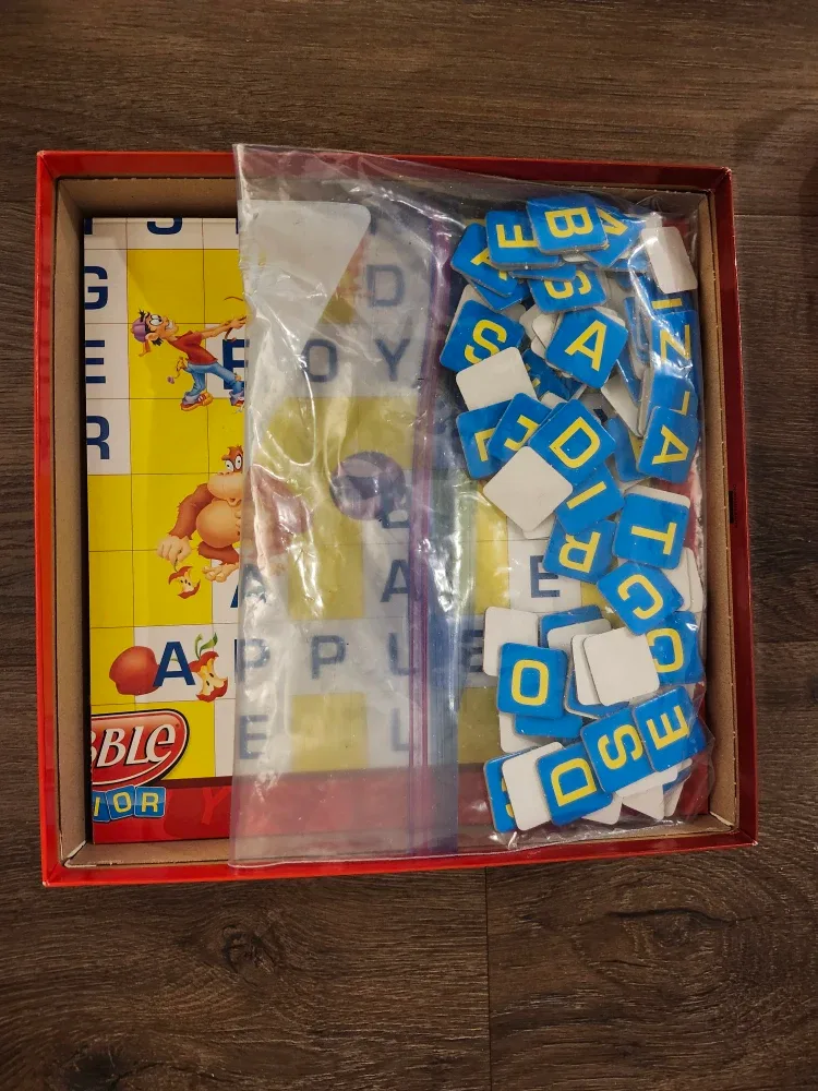 Scrabble Junior Board Game image indicator(2)