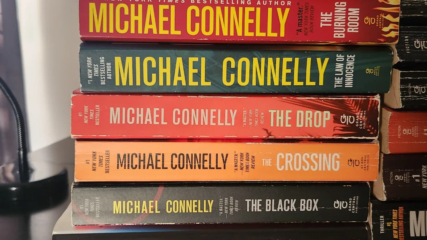 21 Michael Connelly & 4 others image indicator(3)