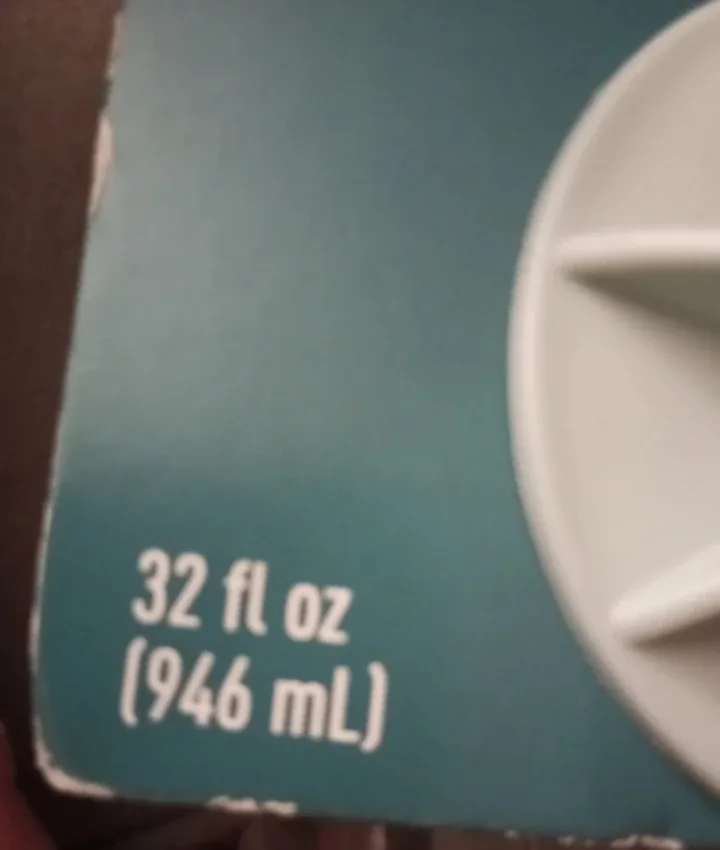 Full Cheeks Flat Back Water Bottle 32 fl oz image indicator(5)