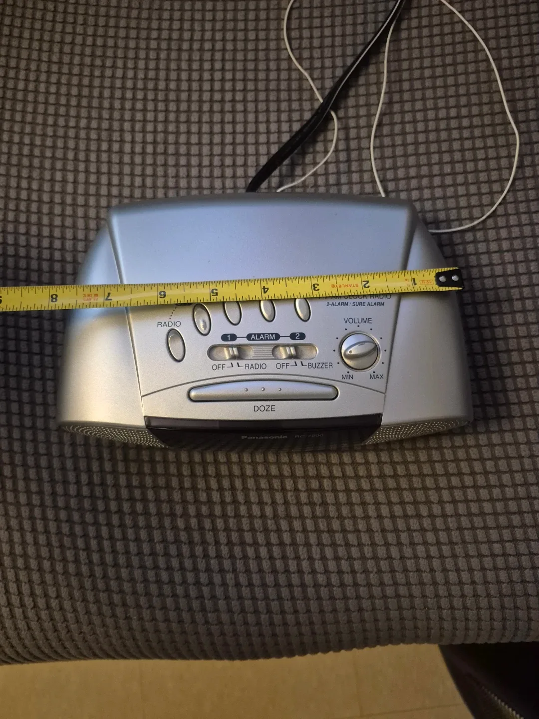 Panasonic RC-7200 FM/AM Clock Radio image indicator(4)