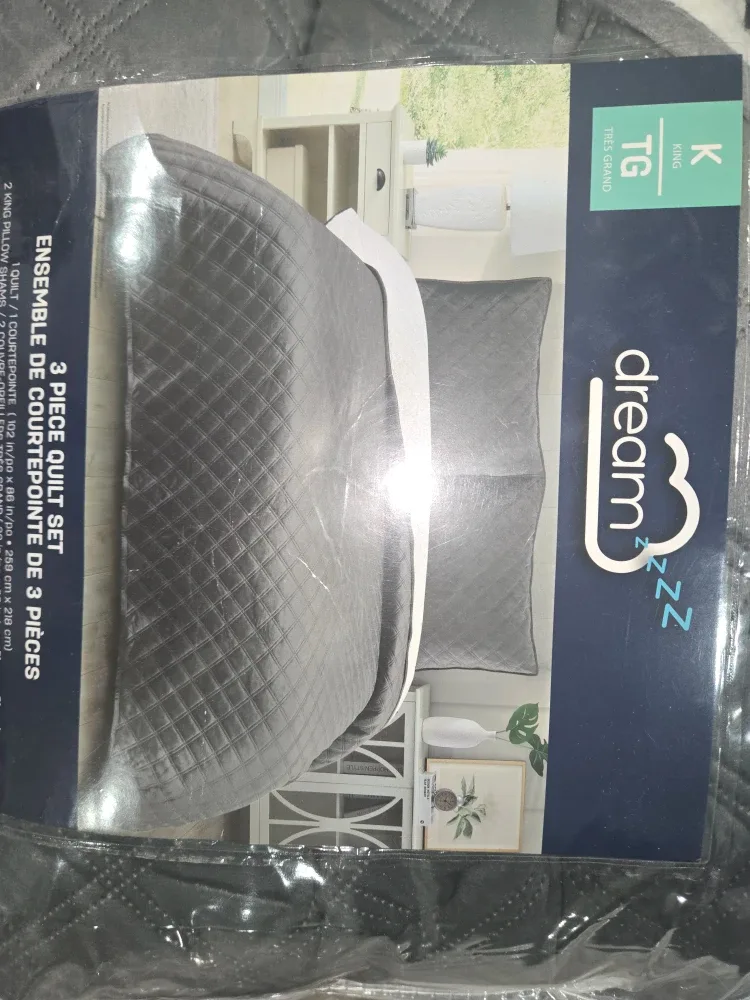 Dreamzz 3-Piece King Quilt Set image indicator(2)